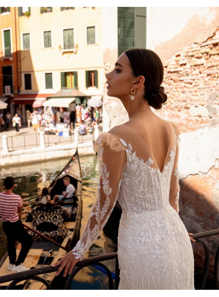 Long wedding dress with lace tattoo effect long...