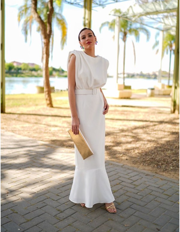 Vestido midi blanco sin mangas con volante