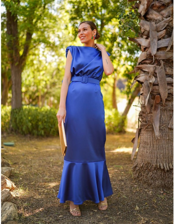 Sleeveless blue midi party dress with ruffle