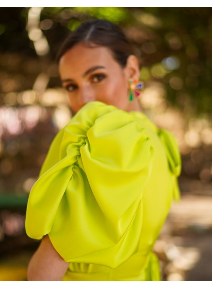 Vestido midi de fiesta con manga corta y lazos...