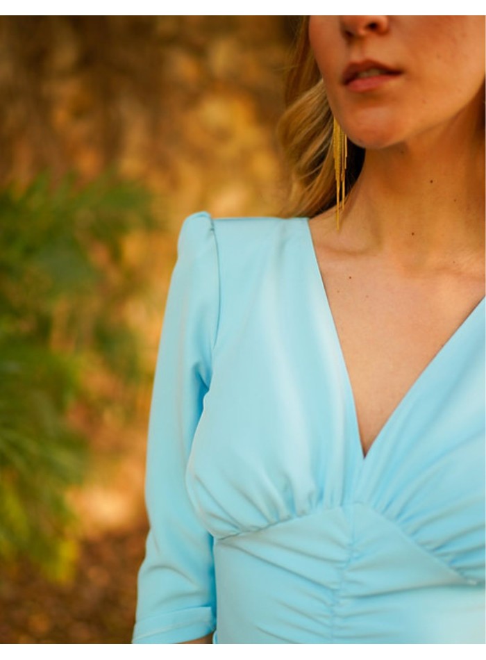 Vestido midi azul celeste de manga larga con...