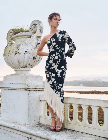 Midi party dress with one sleeve and fringed hemline