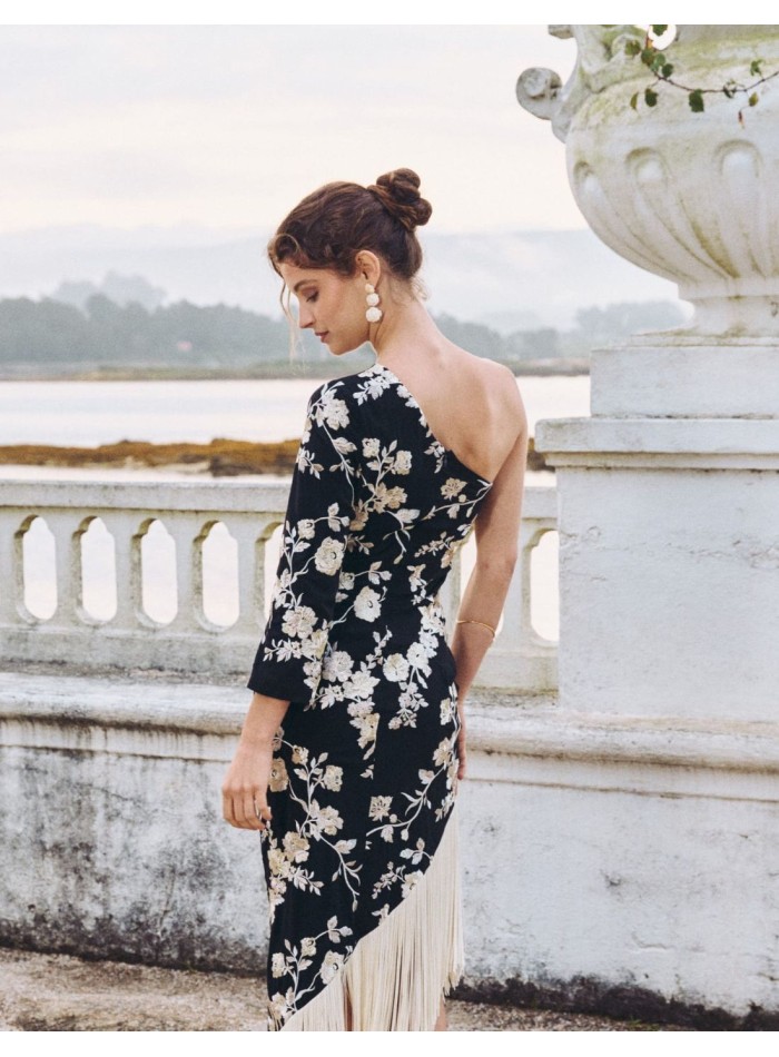 Midi party dress with one sleeve and fringed...