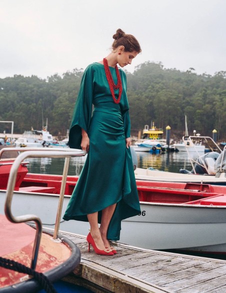 Robe de soirée midi avec encolure bateau et asymétries