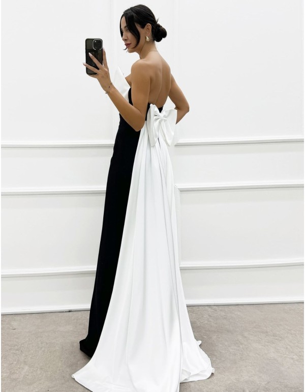 Robe longue de fête avec encolure à nœud et traîne 2