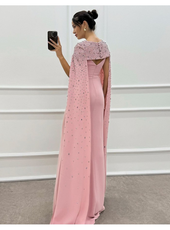 Robe longue de fête avec manches cape et...