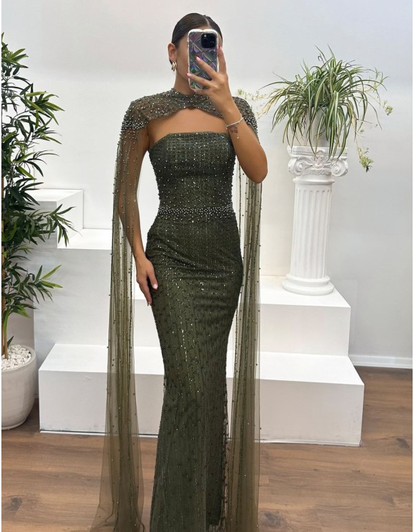 Robe longue de fête en strass avec manches en cape
