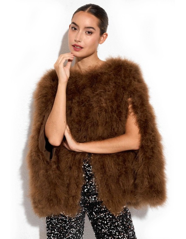 Couche invité en plumes d'autruche