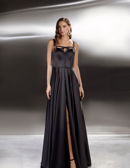 Vestido largo de fiesta con botones y abertura en la falda