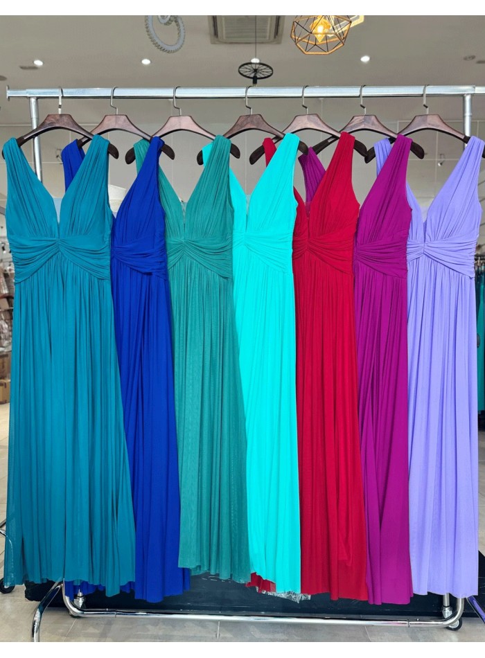 Vestido de fiesta con escote en pico para talla...